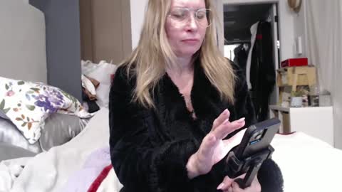 Shannon07 online show from February 15, 2025, 2:33 pm