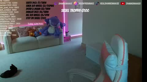 Snapshot of shannonblooms chatting on November 7, 2025, 11:21 am Shanmais online show from November 7, 2025, 11:21 am