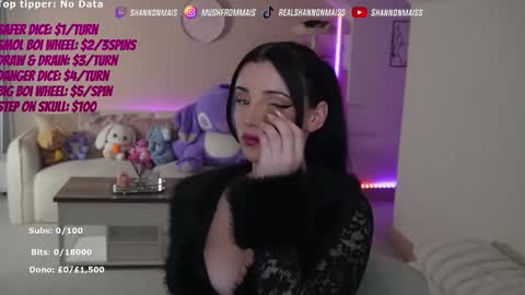 Snapshot of shannonblooms chatting on February 8, 2026, 8:23 pm Shanmais online show from February 8, 2026, 8:23 pm