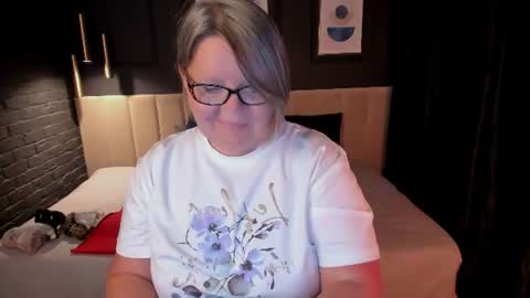 Shannon online show from July 28, 2026, 5:03 am