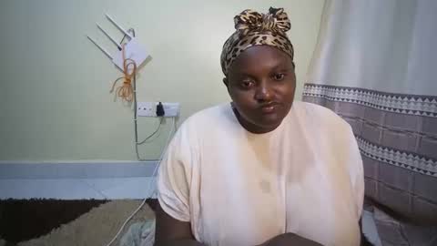 Snapshot of shanny_123 chatting on October 28, 2025, 3:47 pm shanny_123 online show from October 28, 2025, 3:47 pm