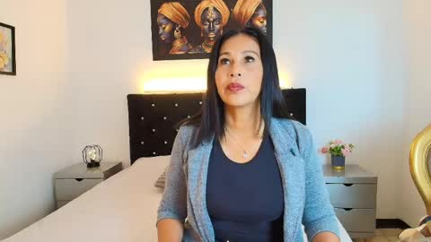  Shanon  online show from May 20, 2026, 7:42 pm
