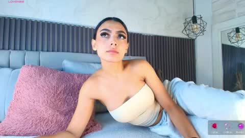 SHANON online show from May 2, 2026, 6:13 pm