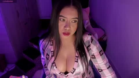 Snapshot of shanonn_diprima_ chatting on June 20, 2026, 4:59 am Cami Ortiz independent model online show from June 20, 2026, 4:59 am