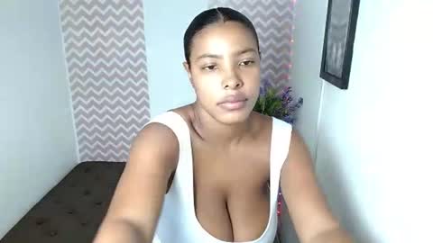 Dayana online show from June 22, 2026, 6:27 pm