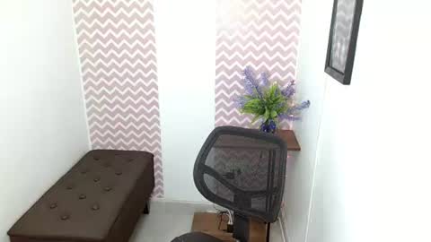 Dayana online show from July 31, 2026, 6:18 pm