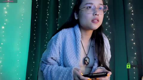 Snapshot of shantalcerezo chatting on January 23, 2025, 12:57 am Cat-FOLLOWME and we talk IGshantal cerezo online show from January 23, 2025, 12:57 am