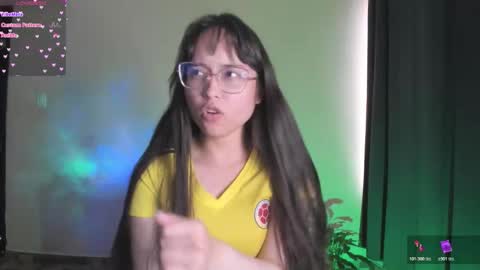 Snapshot of shantalcerezo chatting on November 18, 2025, 8:24 pm Cat-FOLLOWME and we talk IGshantal cerezo online show from November 18, 2025, 8:24 pm