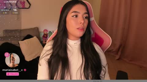 Snapshot of shantall_vidales chatting on January 7, 2025, 8:45 am online show from January 7, 2025, 8:45 am