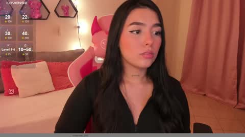 Snapshot of shantall_vidales chatting on February 21, 2025, 5:24 am online show from February 21, 2025, 5:24 am