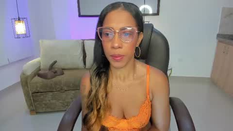 Snapshot of shantall_wills chatting on June 10, 2026, 10:47 am Shantall wills online show from June 10, 2026, 10:47 am