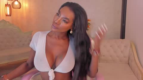 Snapshot of shantallknowless chatting on March 25, 2026, 1:50 pm ShantallKnowles online show from March 25, 2026, 1:50 pm