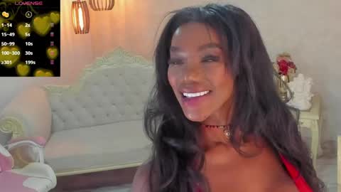 Snapshot of shantallknowless chatting on April 22, 2026, 7:04 pm ShantallKnowles online show from April 22, 2026, 7:04 pm