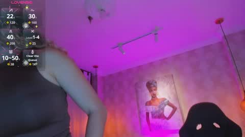 Snapshot of shantalll__ chatting on July 17, 2026, 11:06 am Shantal online show from July 17, 2026, 11:06 am