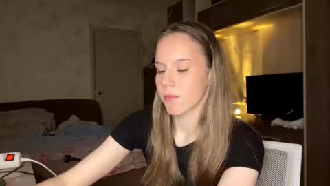 Arina online show from March 3, 2026, 8:09 am