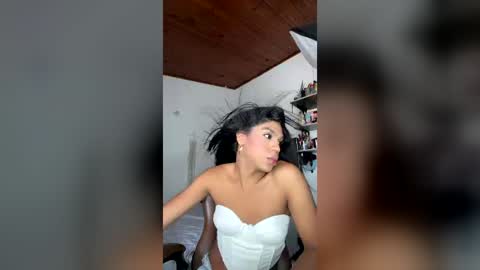 sharick lovee    online show from August 5, 2026, 5:27 pm