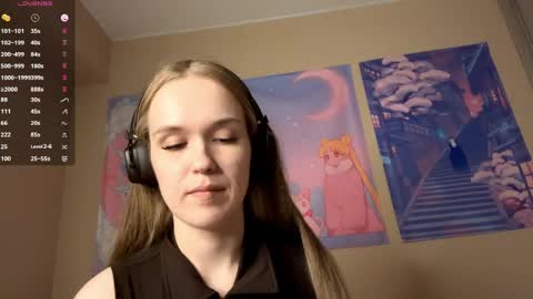 Snapshot of sharitaklemme chatting on May 12, 2026, 7:22 pm Coraline online show from May 12, 2026, 7:22 pm
