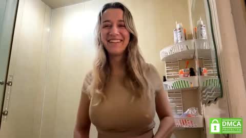 Snapshot of sharitaklemme chatting on May 31, 2026, 7:26 am Coraline online show from May 31, 2026, 7:26 am
