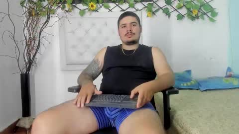 jhon deibyd online show from November 17, 2025, 5:13 am