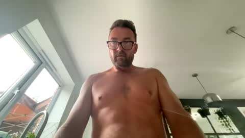 Snapshot of sharksboy16 chatting on July 26, 2026, 5:15 am Sharksboy online show from July 26, 2026, 5:15 am