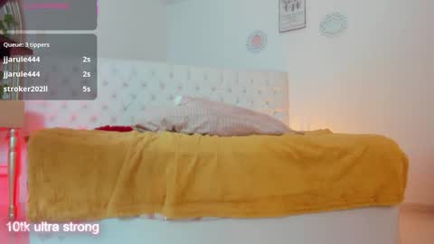 Sharlot online show from December 5, 2025, 5:20 pm