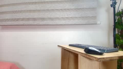 Snapshot of sharlott_kiss chatting on February 14, 2025, 11:53 am Sharlott online show from February 14, 2025, 11:53 am