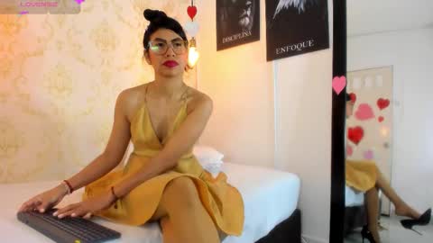 sharon_leather online show from February 18, 2026, 12:34 pm