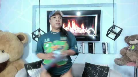 Sharon Noa online show from April 28, 2026, 2:11 pm
