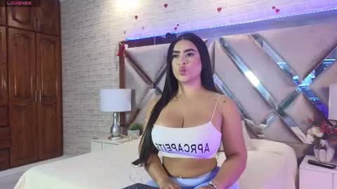 Snapshot of sharonlewy_ chatting on July 14, 2026, 3:51 pm Sharon online show from July 14, 2026, 3:51 pm