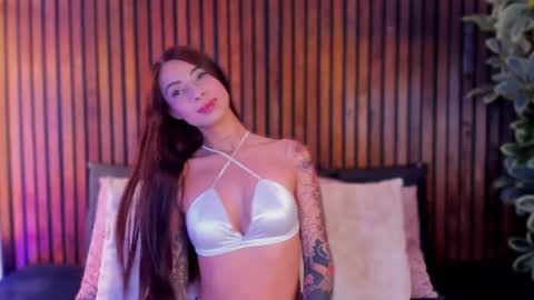 sharonlyn online show from April 29, 2026, 7:53 pm