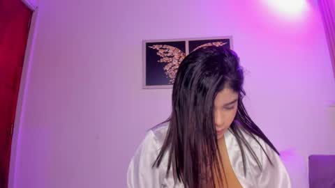 sharonscothh online show from July 28, 2026, 7:04 pm