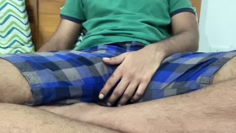 Snapshot of shash2014 chatting on January 14, 2025, 5:34 pm Shashii online show from January 14, 2025, 5:34 pm