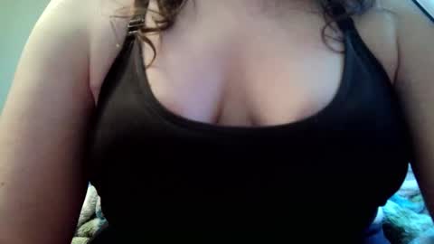 Snapshot of shathara chatting on March 21, 2026, 5:05 pm Shay online show from March 21, 2026, 5:05 pm