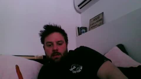 Snapshot of shawn354119215 chatting on April 3, 2026, 7:12 pm New online show from April 3, 2026, 7:12 pm
