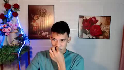 Snapshot of shawn_cole chatting on July 27, 2026, 12:45 pm shawn_cole online show from July 27, 2026, 12:45 pm