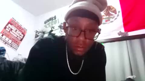 Snapshot of shawnvegas67 chatting on November 14, 2025, 8:51 pm shawnvegas67 online show from November 14, 2025, 8:51 pm