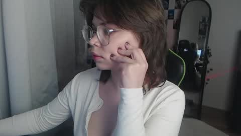 shawty_bibi online show from May 5, 2026, 1:02 am