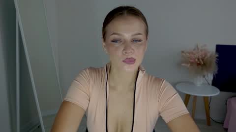 Snapshot of shawty_sue chatting on November 1, 2025, 11:34 am Sue online show from November 1, 2025, 11:34 am