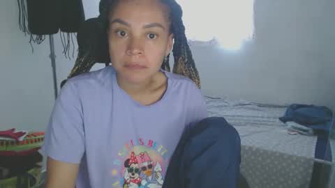 Shayna online show from April 27, 2026, 8:07 pm