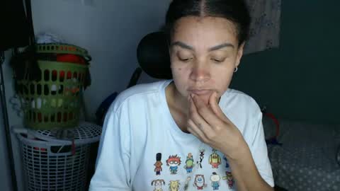 Shayna online show from June 28, 2026, 2:17 am