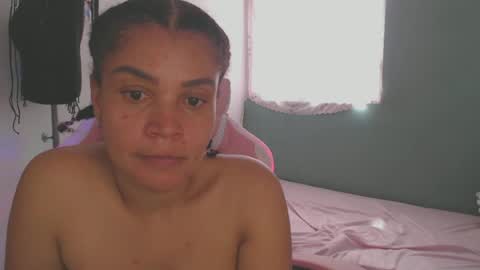 Shayna online show from July 16, 2026, 7:42 pm