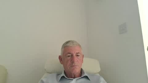 Snapshot of she52 chatting on July 1, 2026, 12:18 pm she52 online show from July 1, 2026, 12:18 pm