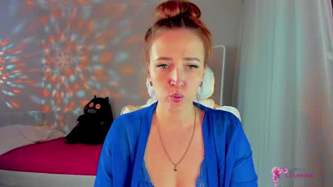 she_wolf1 online show from April 1, 2026, 2:03 pm