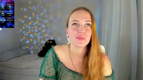 Snapshot of she_wolf1 chatting on June 4, 2026, 1:39 pm she_wolf1 online show from June 4, 2026, 1:39 pm