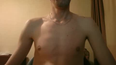 Snapshot of shedevr02 chatting on April 12, 2026, 5:29 pm Roger online show from April 12, 2026, 5:29 pm