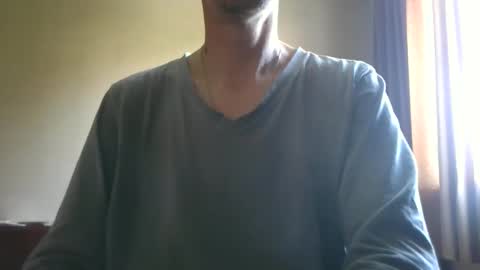 Snapshot of shedevr02 chatting on May 17, 2026, 5:27 am Roger online show from May 17, 2026, 5:27 am