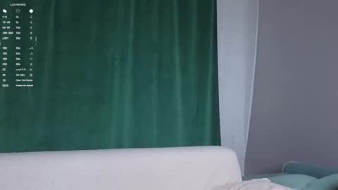 Snapshot of sheenagear chatting on November 17, 2025, 1:06 pm sheenagear online show from November 17, 2025, 1:06 pm