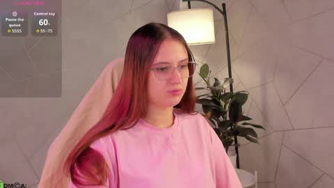 Snapshot of shei1a_shy chatting on May 7, 2026, 9:14 am Amely online show from May 7, 2026, 9:14 am