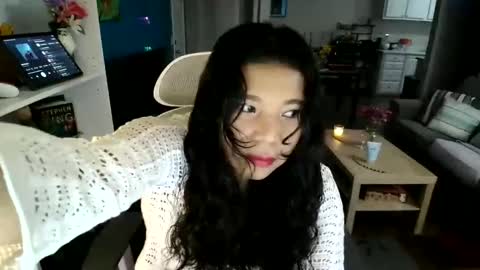 Snapshot of sheilyn_smith chatting on April 24, 2026, 5:43 am sheilyn_smith online show from April 24, 2026, 5:43 am