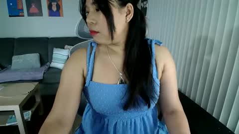 Snapshot of sheilyn_smith chatting on May 7, 2026, 5:24 am sheilyn_smith online show from May 7, 2026, 5:24 am